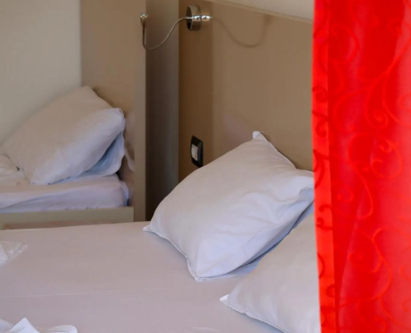 Mucobega Hotel Sarande
