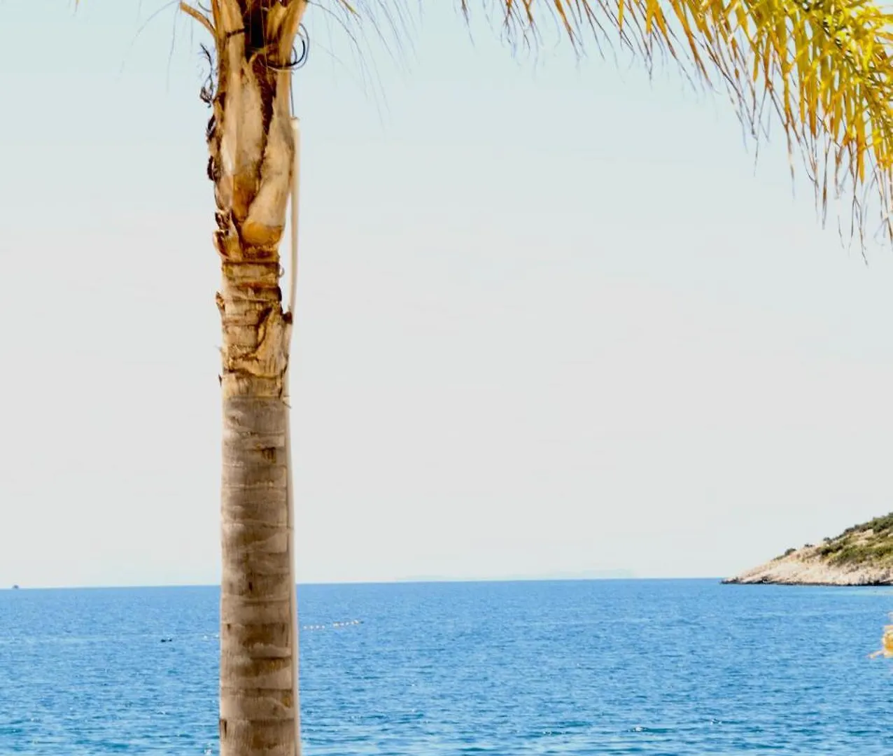 Mucobega Hotel Sarande